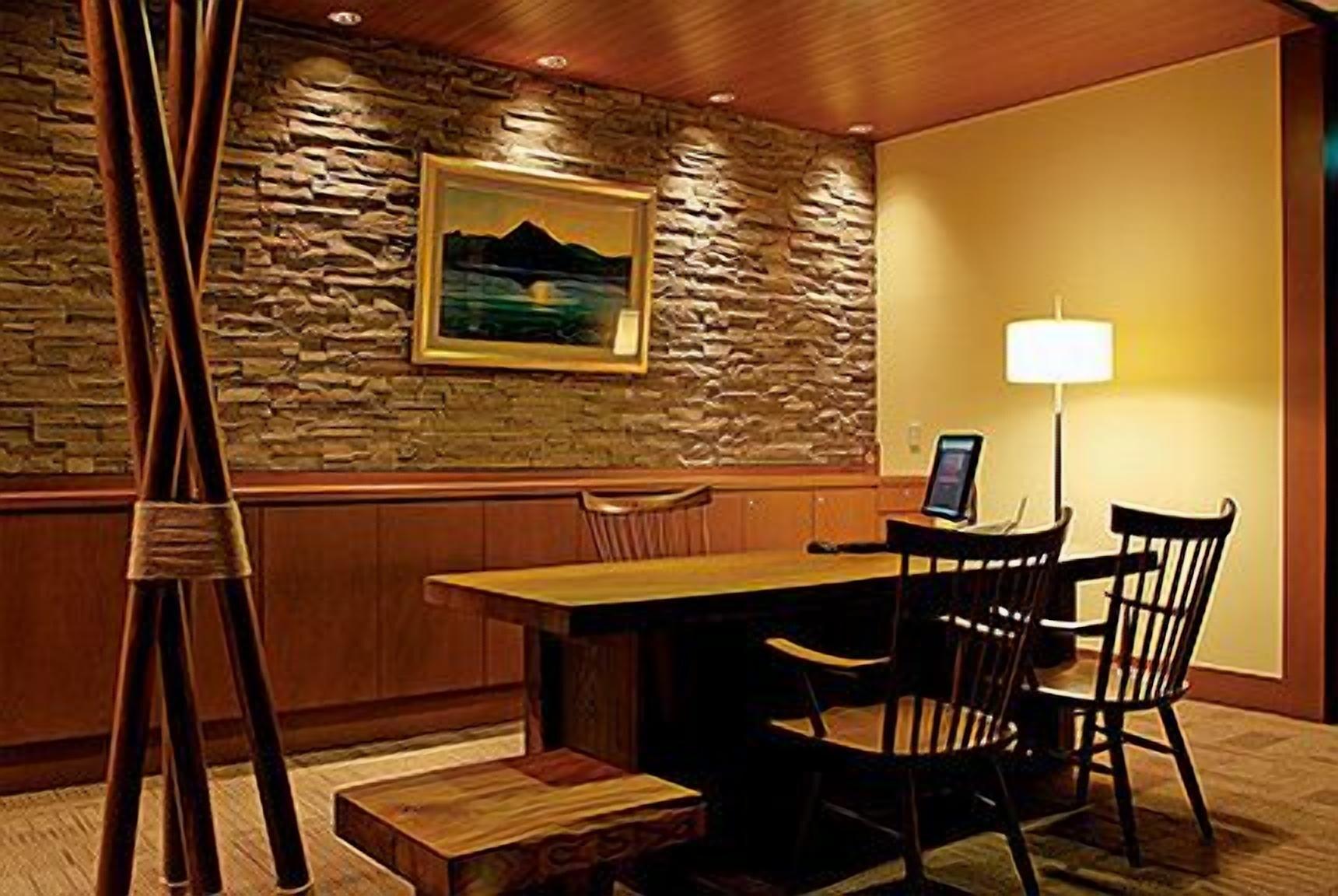 Vista Lobby Lakeside Villa Suimeikaku