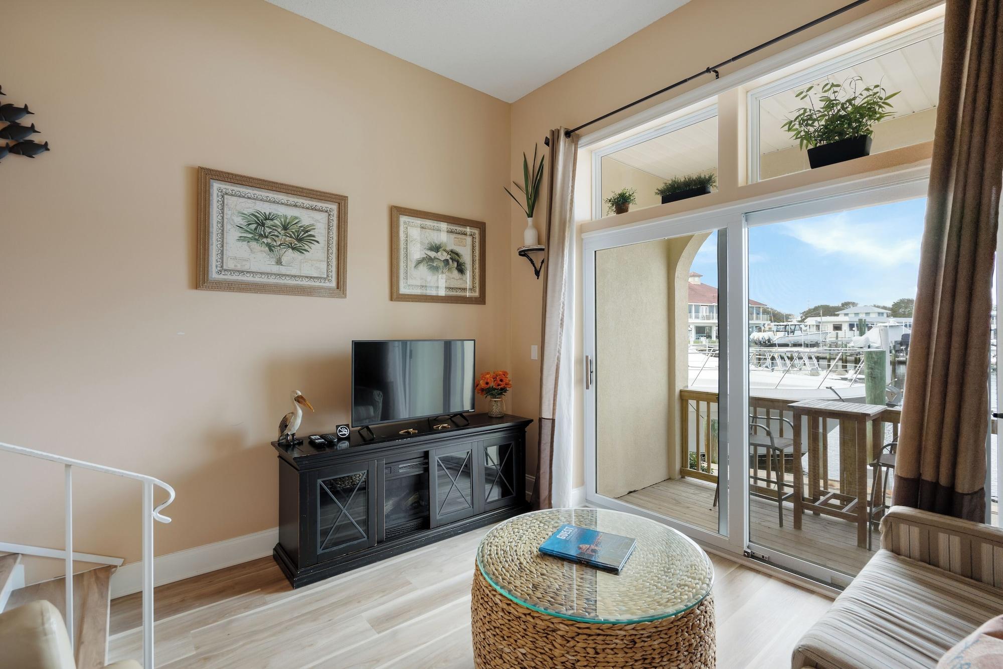 Comodidades del Alojamiento Inn at Camachee Harbor