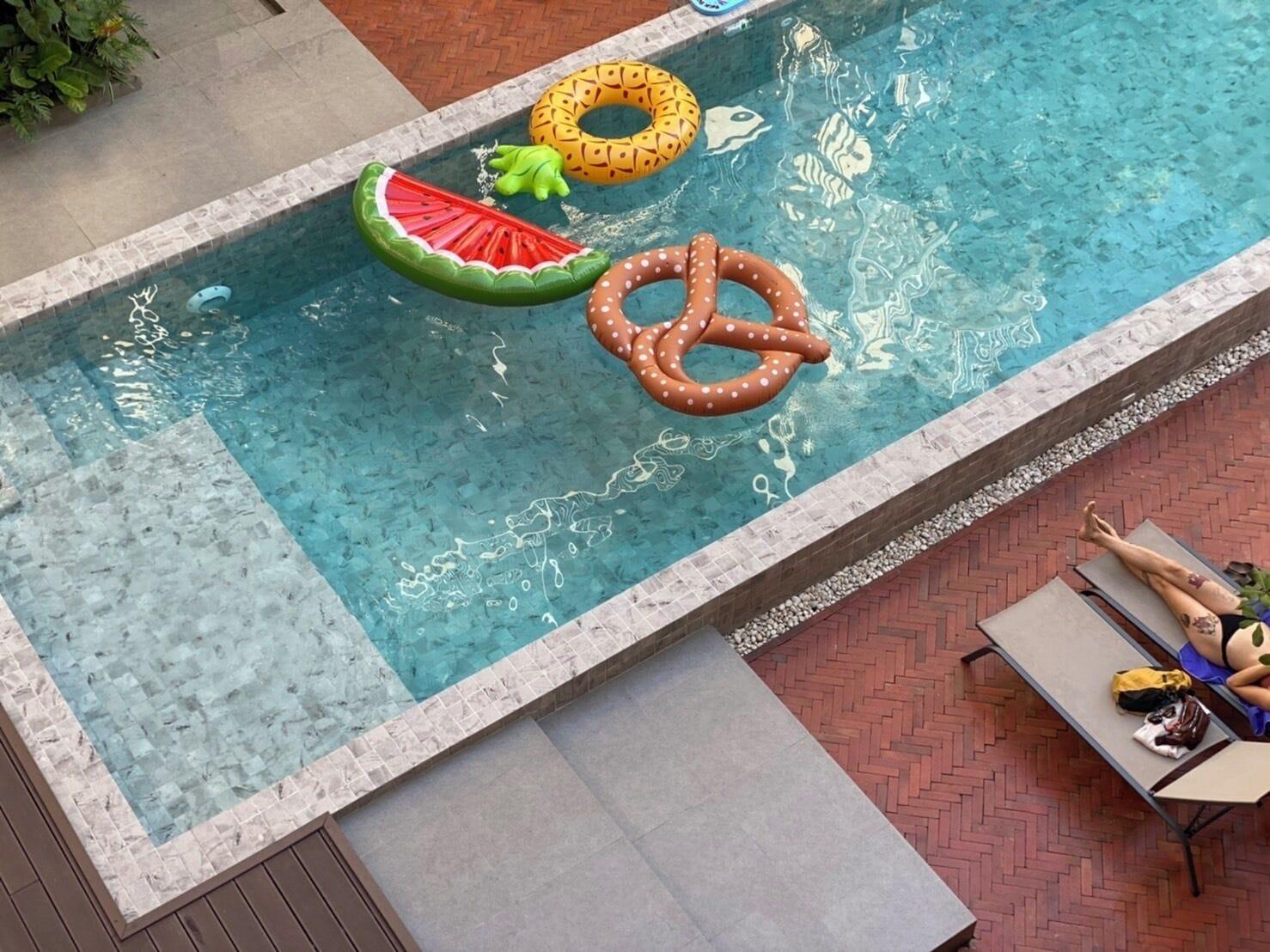 Vista Exterior Feung Nakorn Balcony Rooms and Cafe