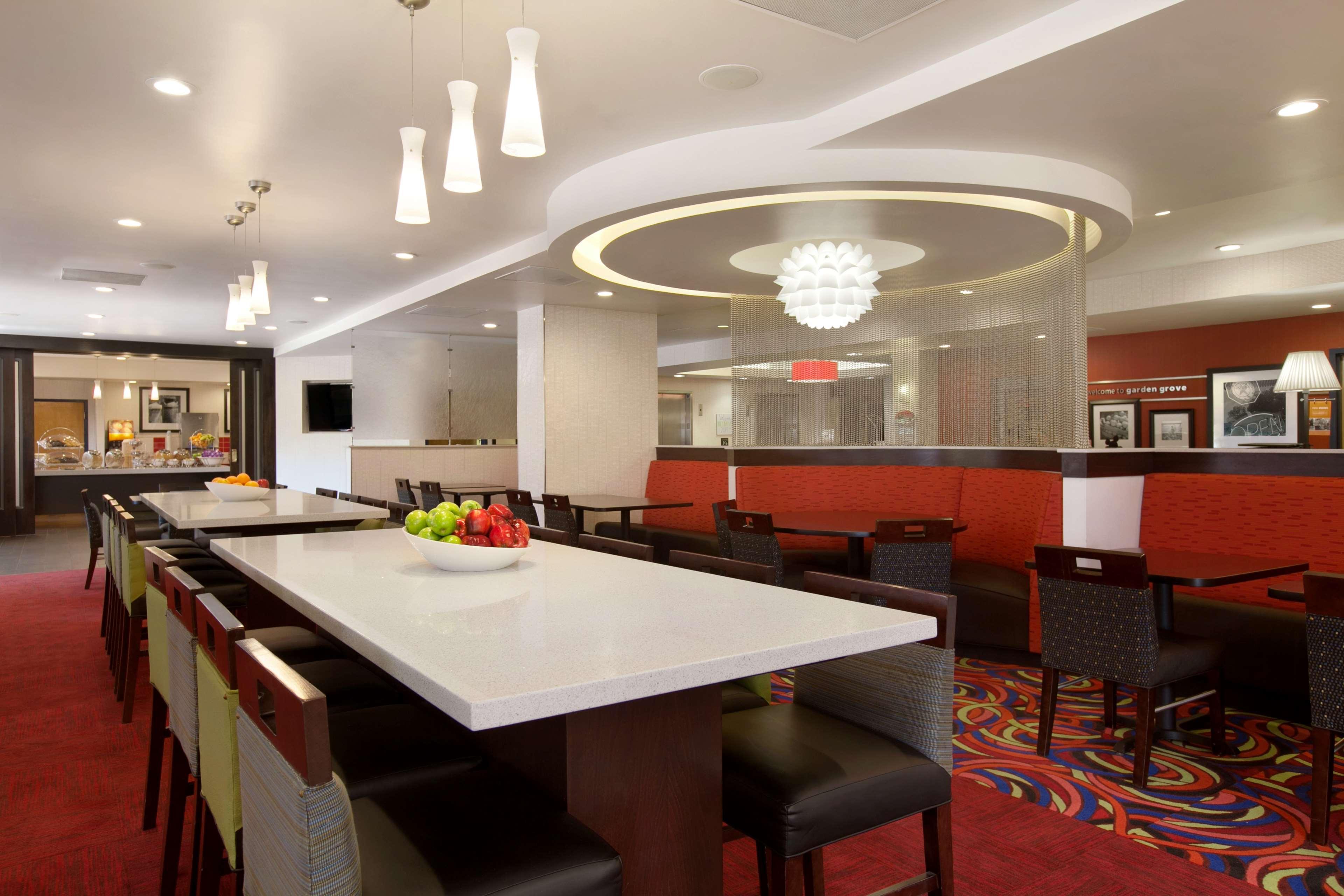 Restaurant Hampton Inn & Suites Anaheim Garden Grove