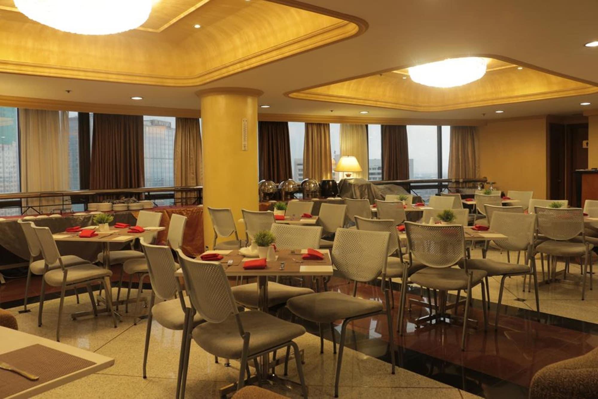 Restaurant Prince Plaza II Hotel