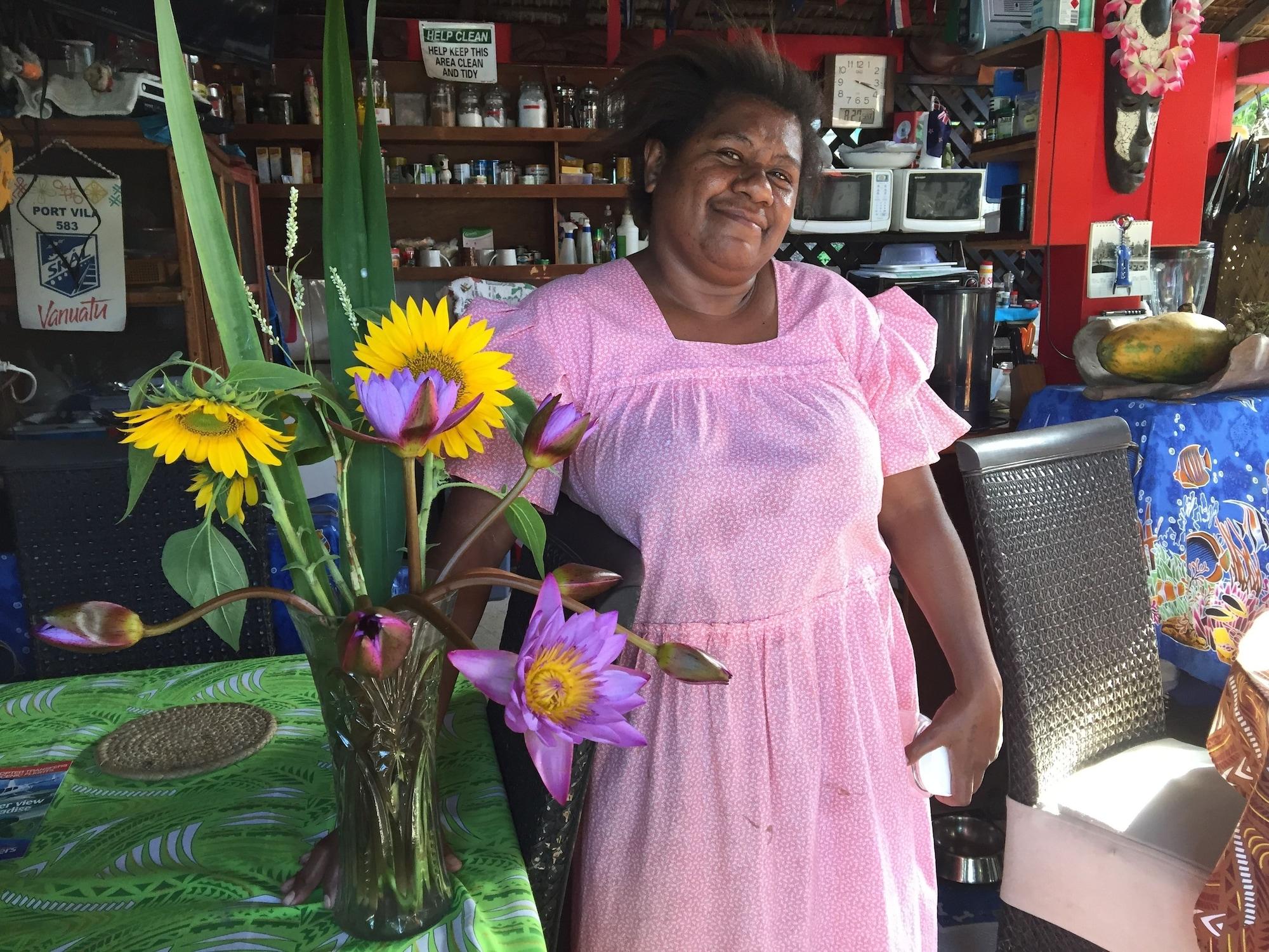 Vista Lobby Travellers Motel