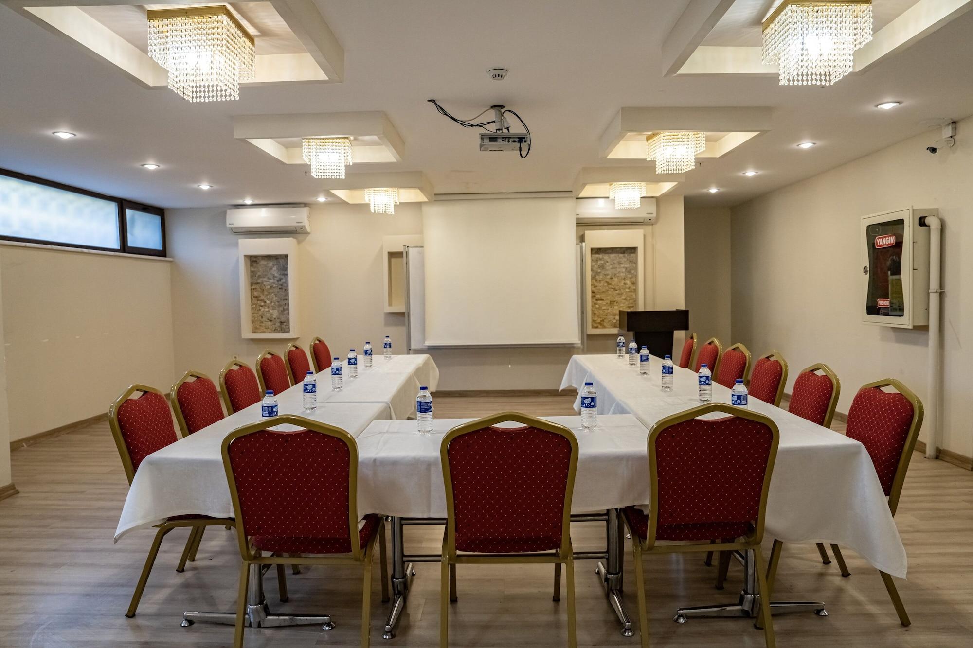 Sala de Reuniones Grand Hamit Hotel