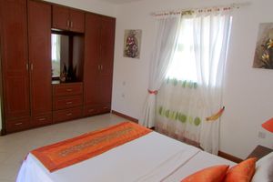 Renta Vacacional - Golden Rod Villa