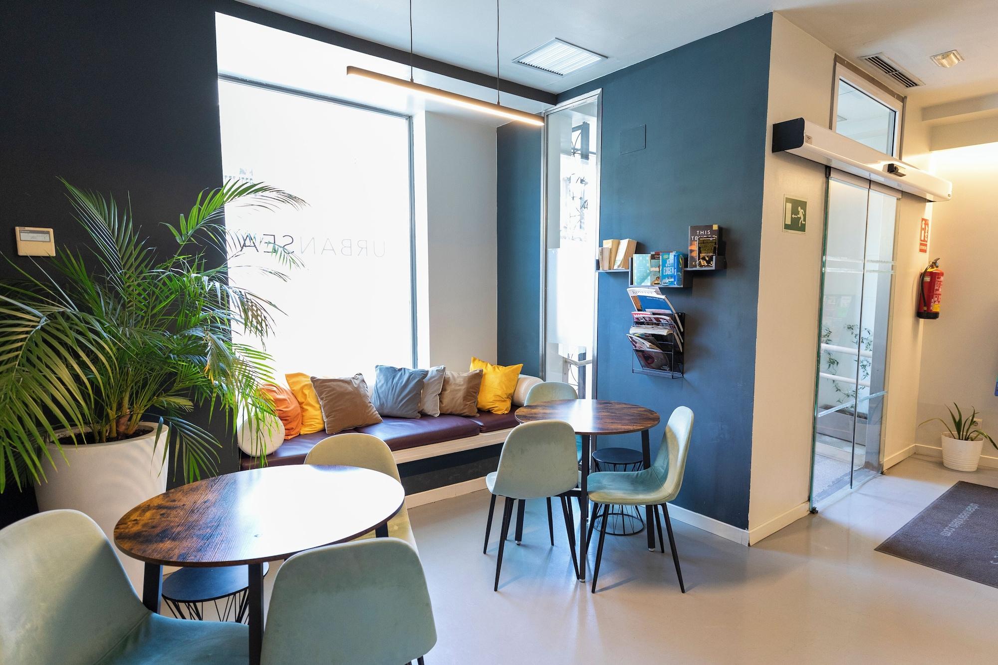 Vista Lobby Urban Sea Atocha 113