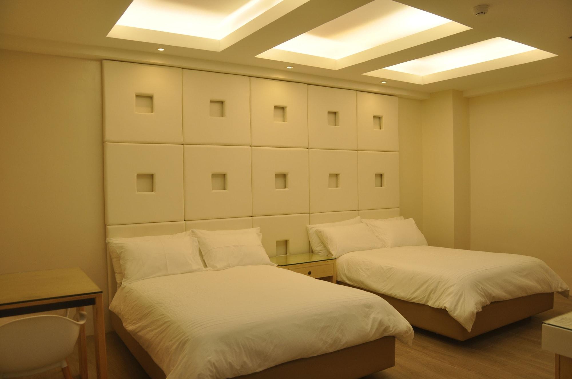 Habitación F2M Tower