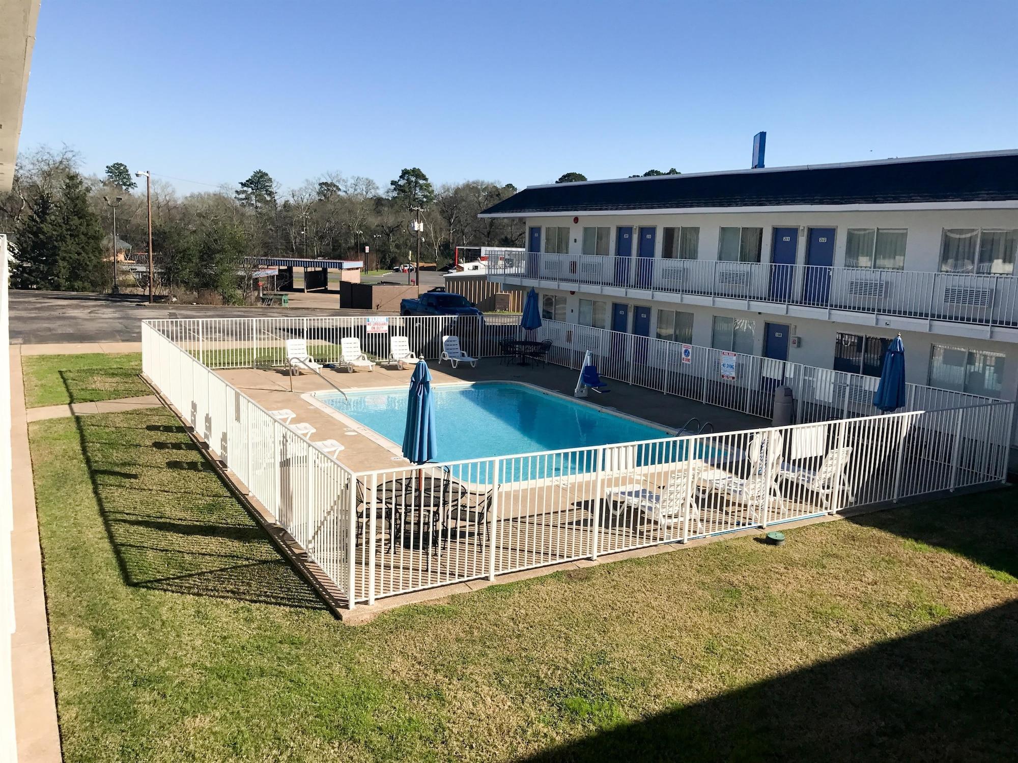 Vista Piscina Motel 6 Lufkin, TX