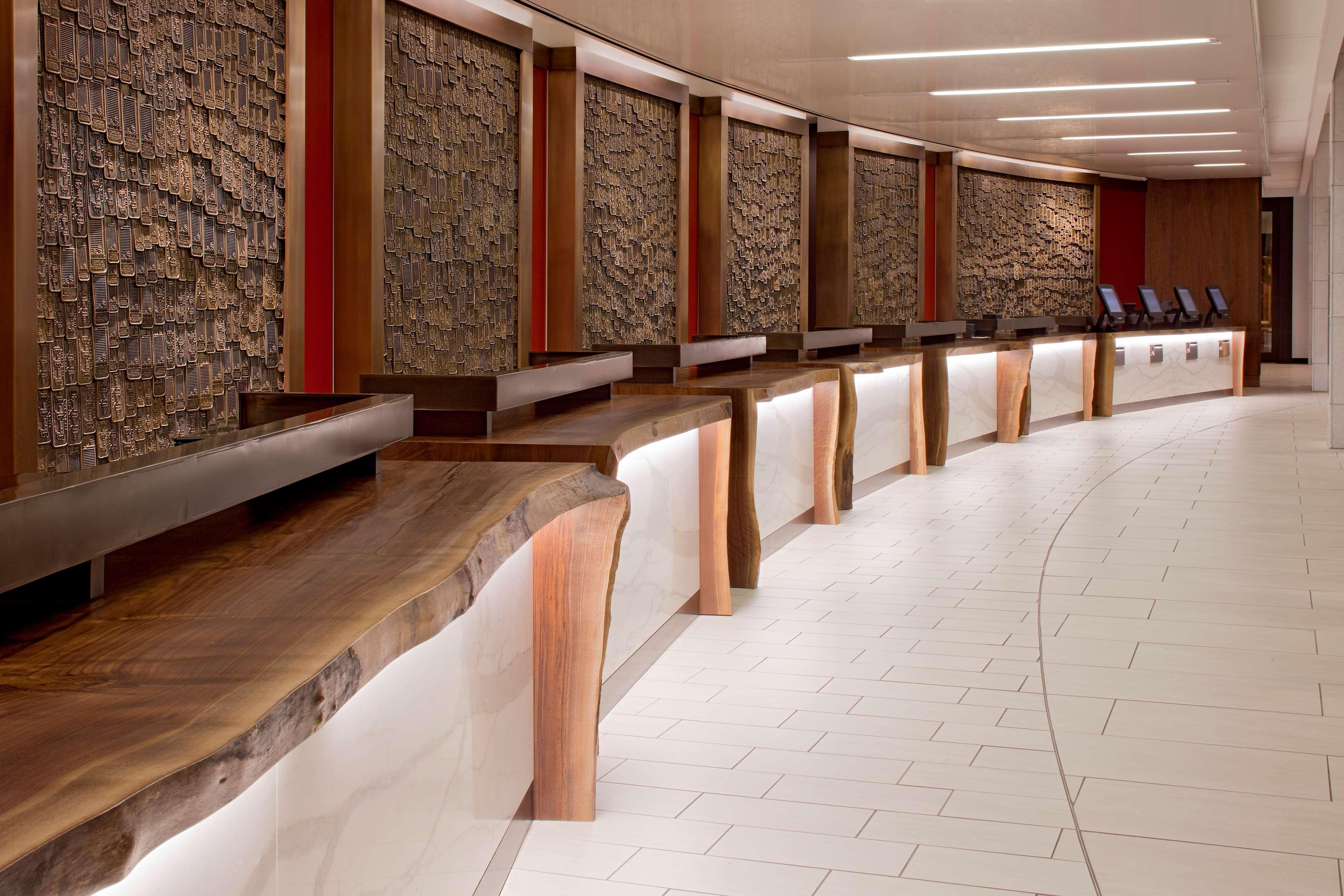 Vista Lobby Hyatt Regency Atlanta Downtown