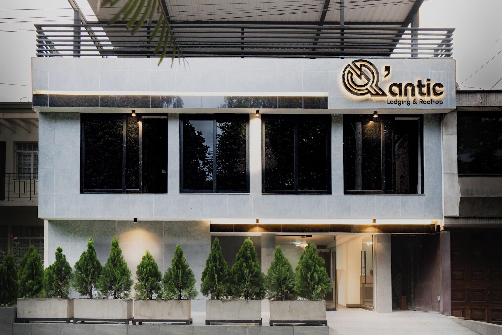 Varios Qantic Lodging & Rooftop