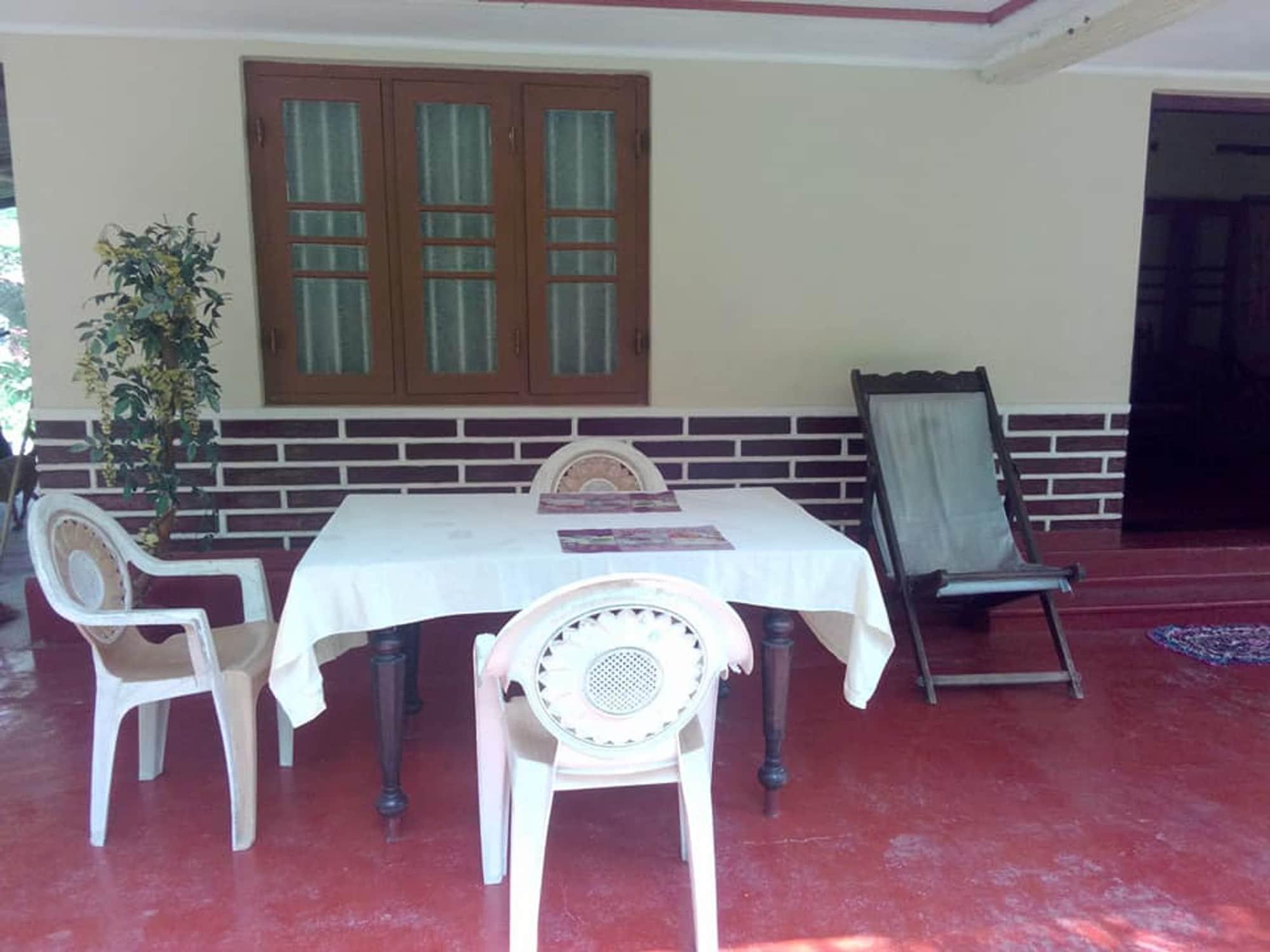 Restaurant Dreams Garden Surf Lodge