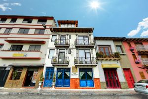 Alojamiento - Hotel Azul De La Plaza By Chat Noir