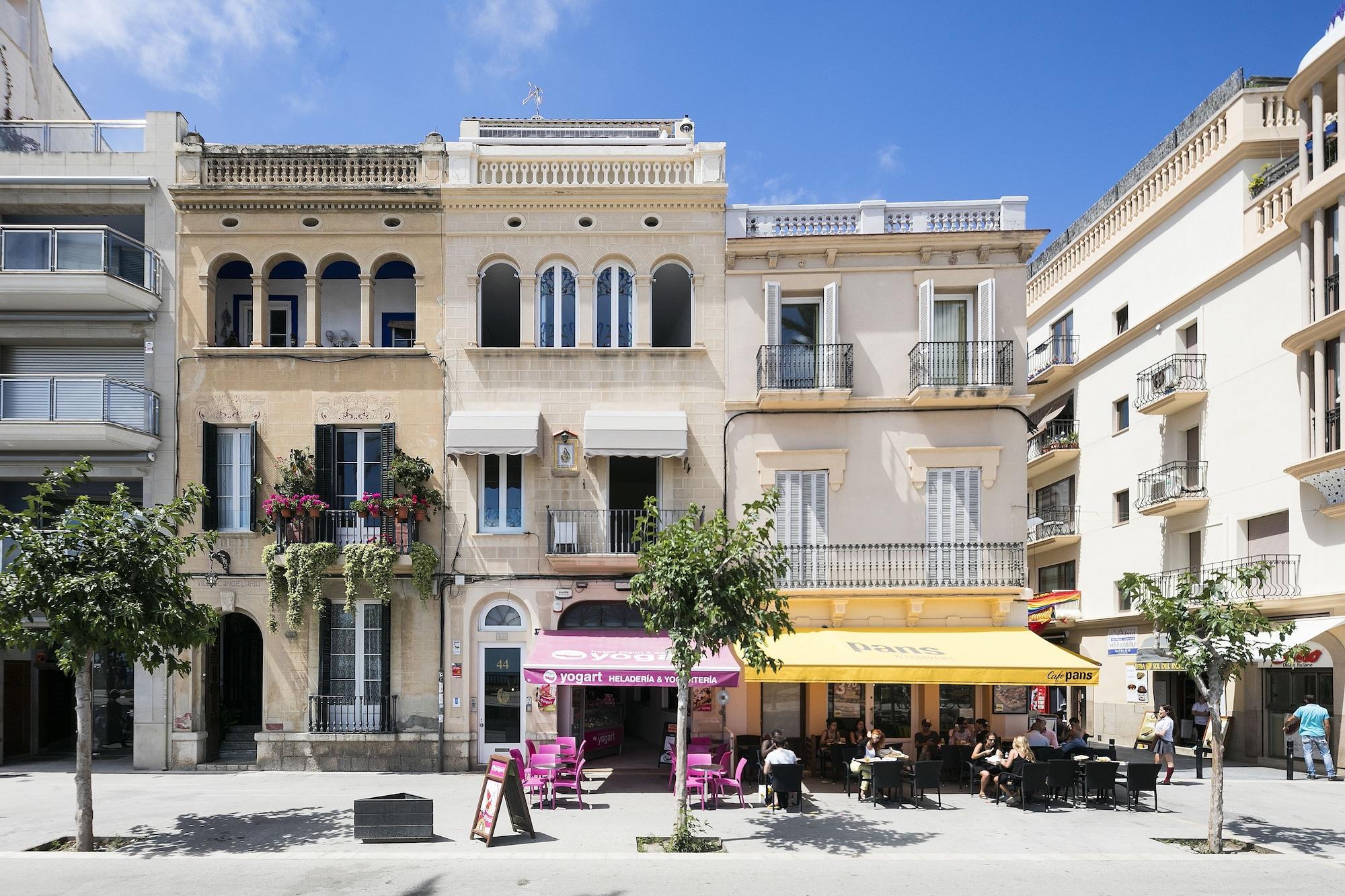 Varios Sitges Group Ocean