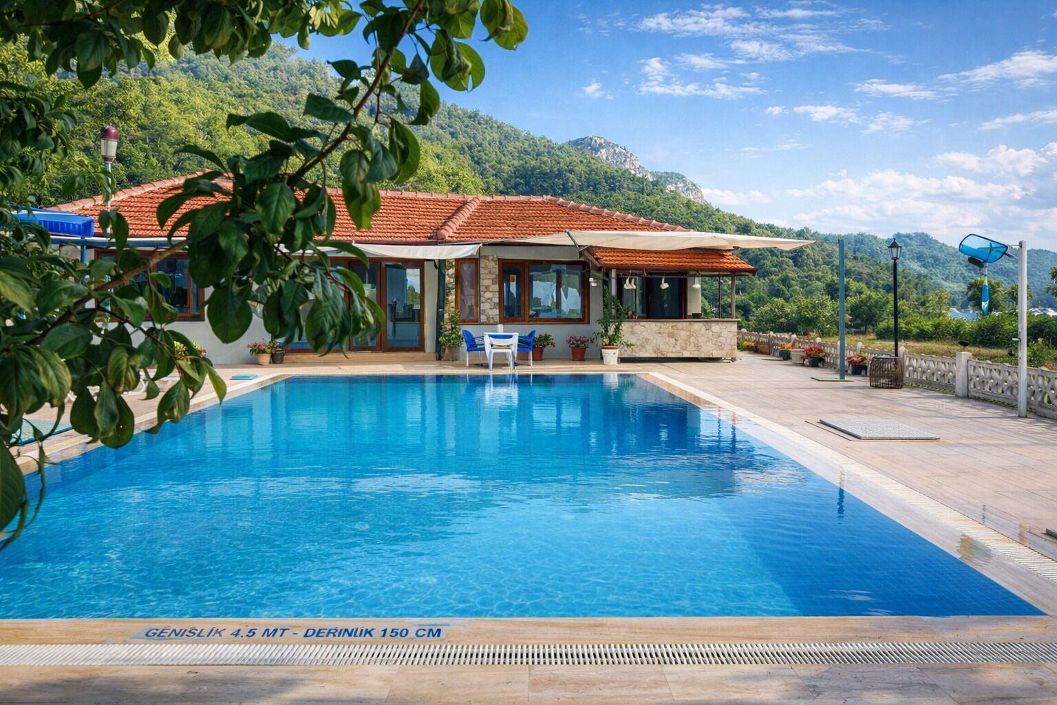 Varios Emir Palas Hotel