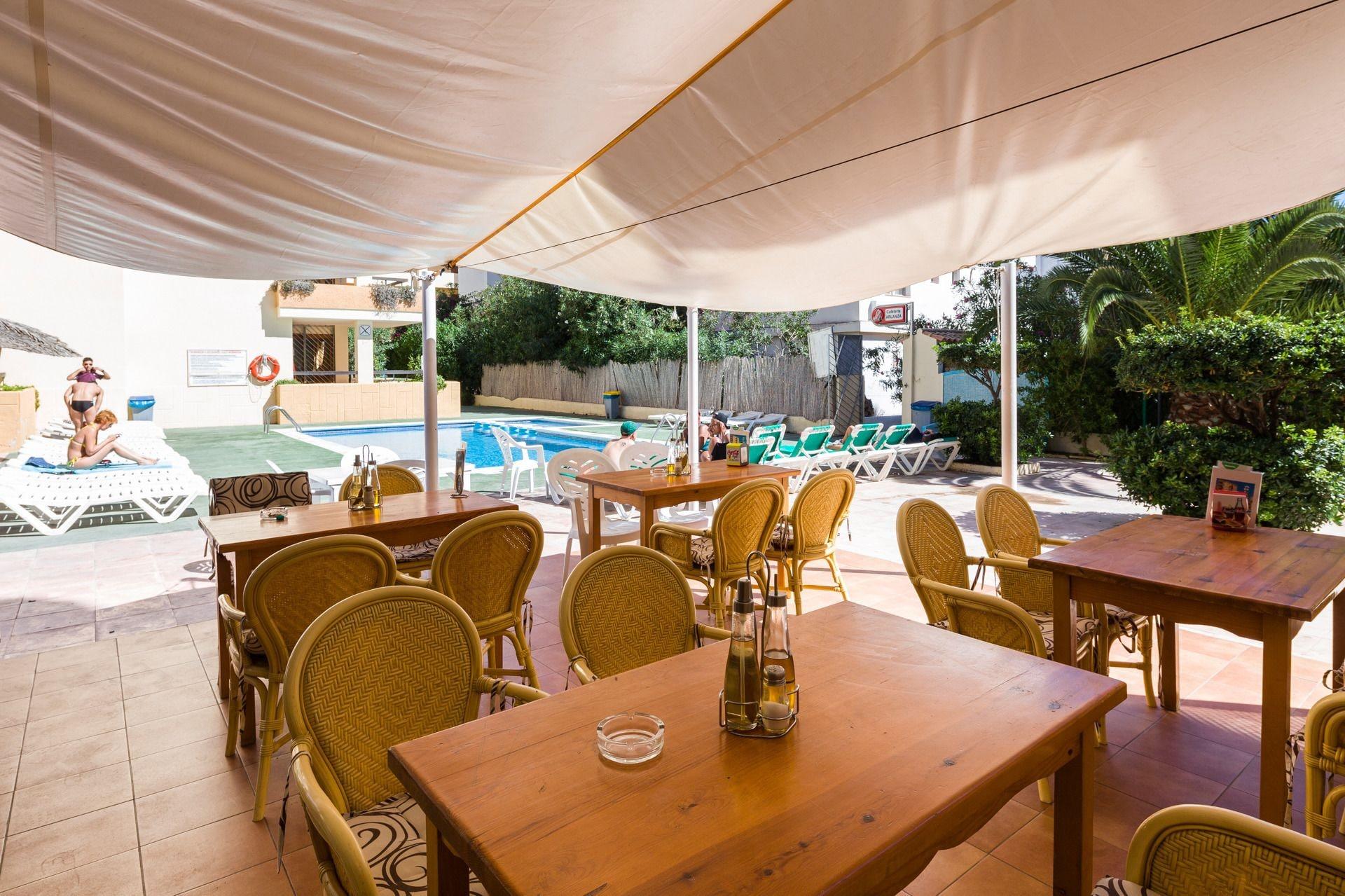 Restaurant Apartamentos Arlanza - Adults Only