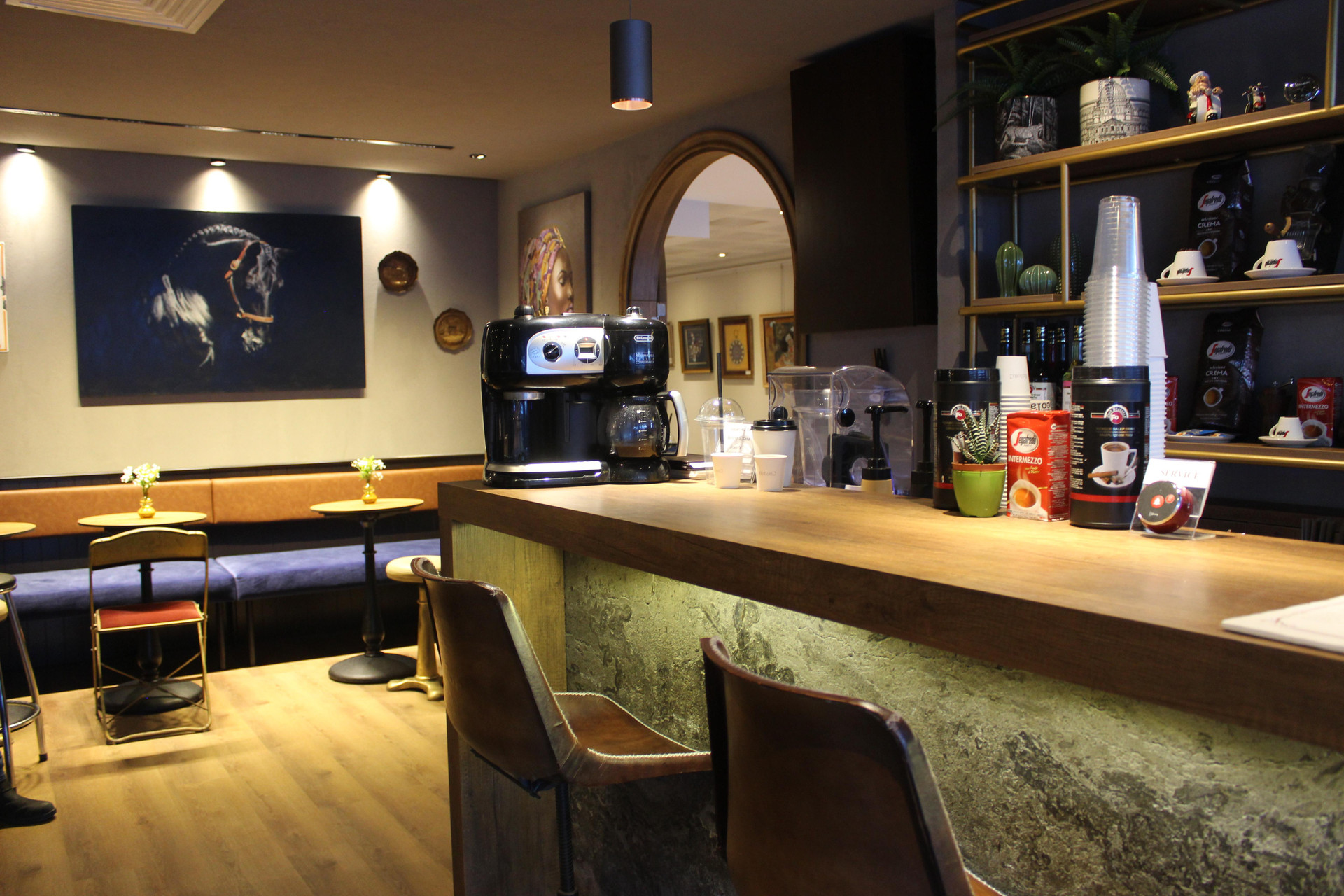 Bar/Salón Karaca Otel