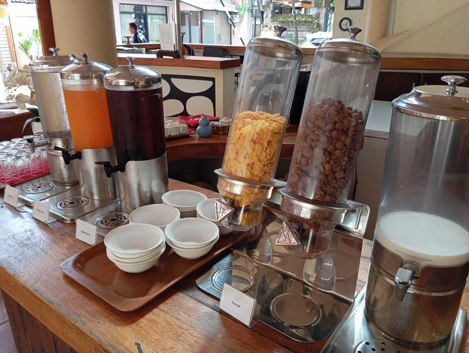 Restaurant Kuta Townhouse Apartments