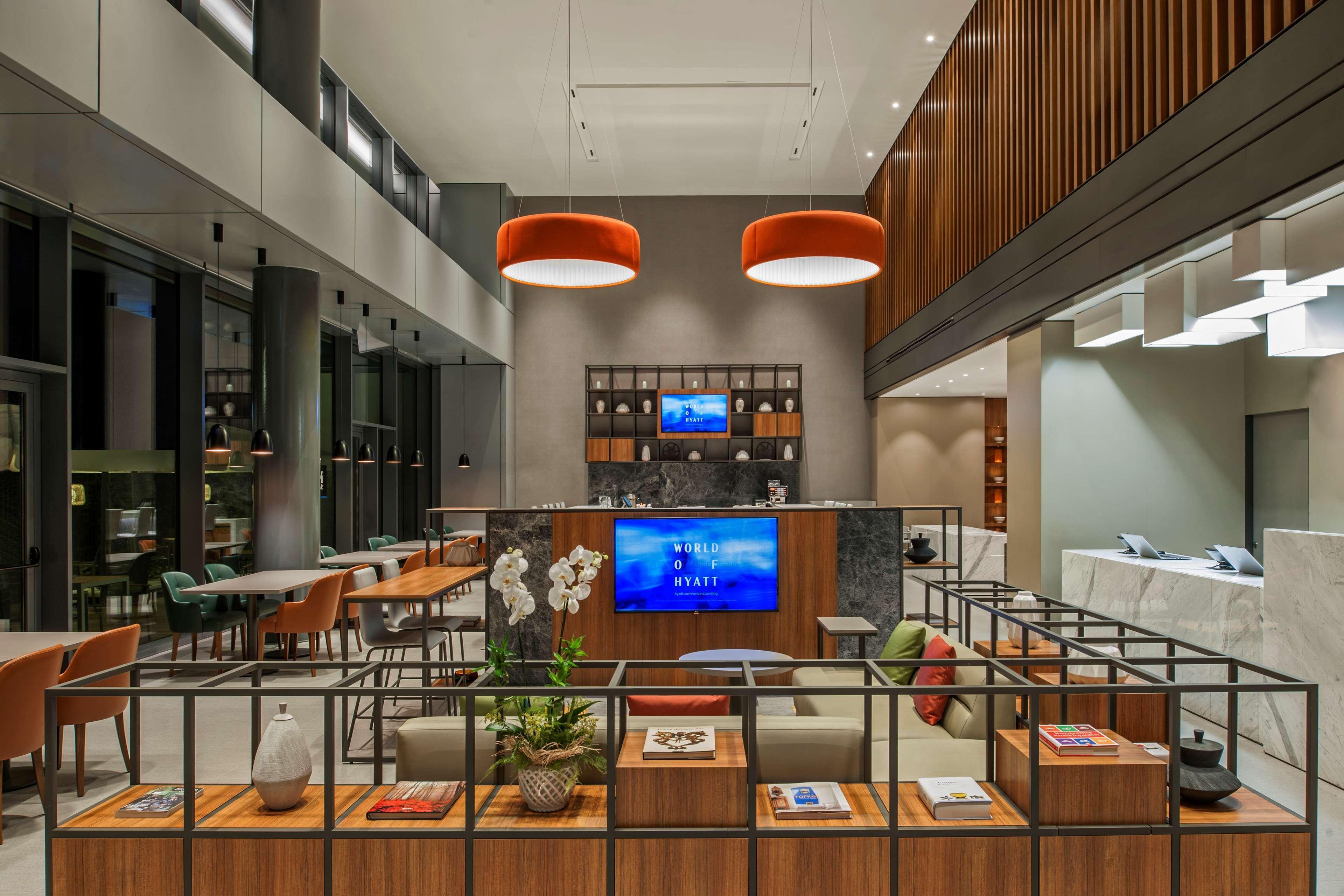 Bar/Salón Hyatt House Gebze