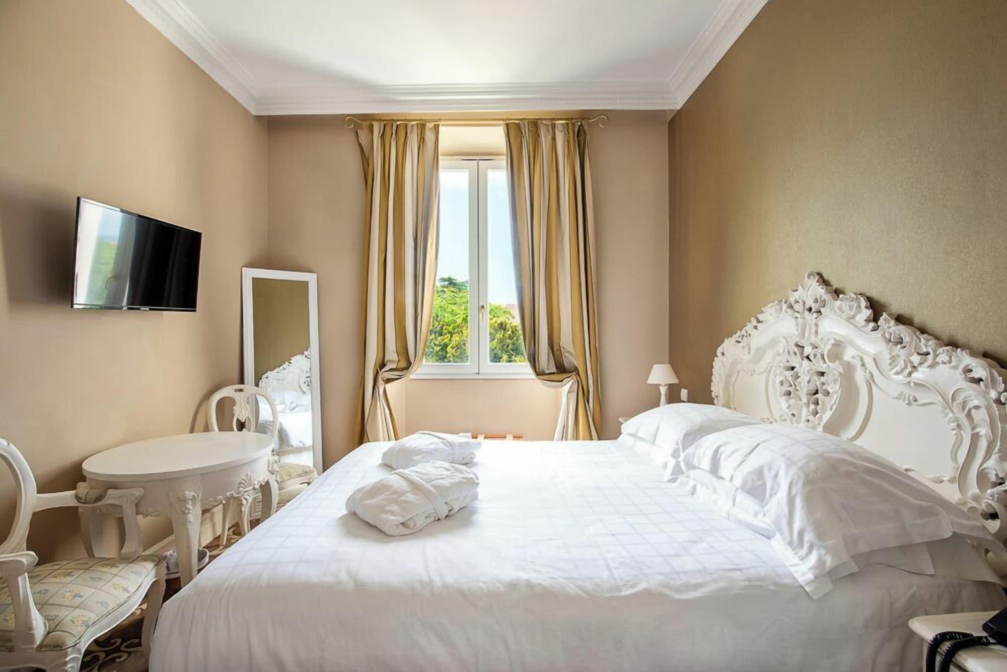 Habitación Hotel Chateau De La Tour