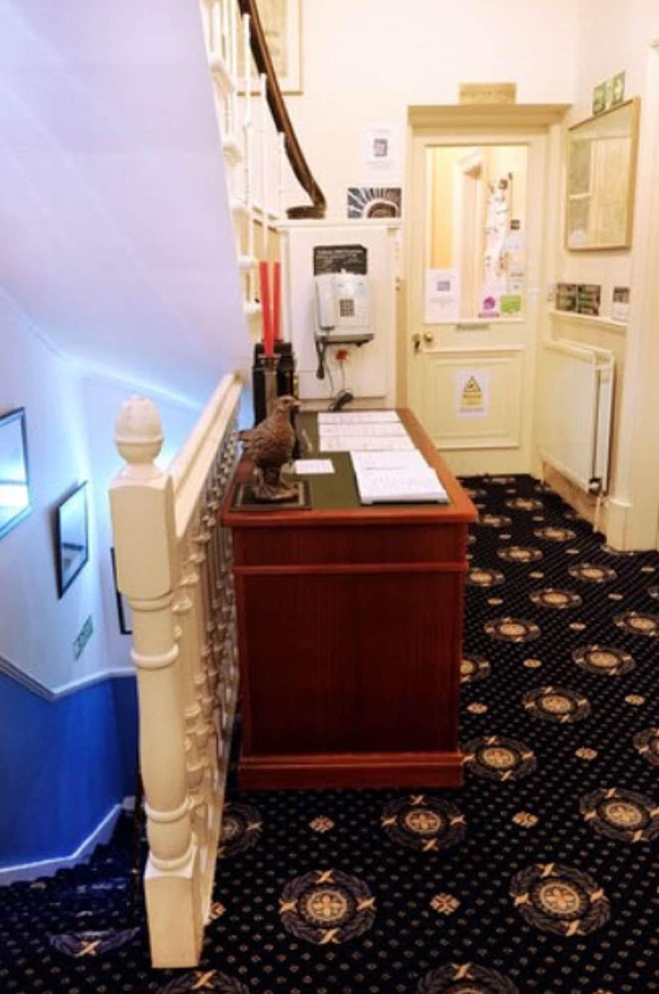 Vista Lobby Regent House Hotel