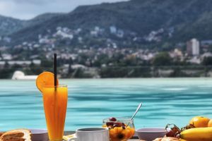 Alojamiento - Domus Lake Hotel & Aparts Suites