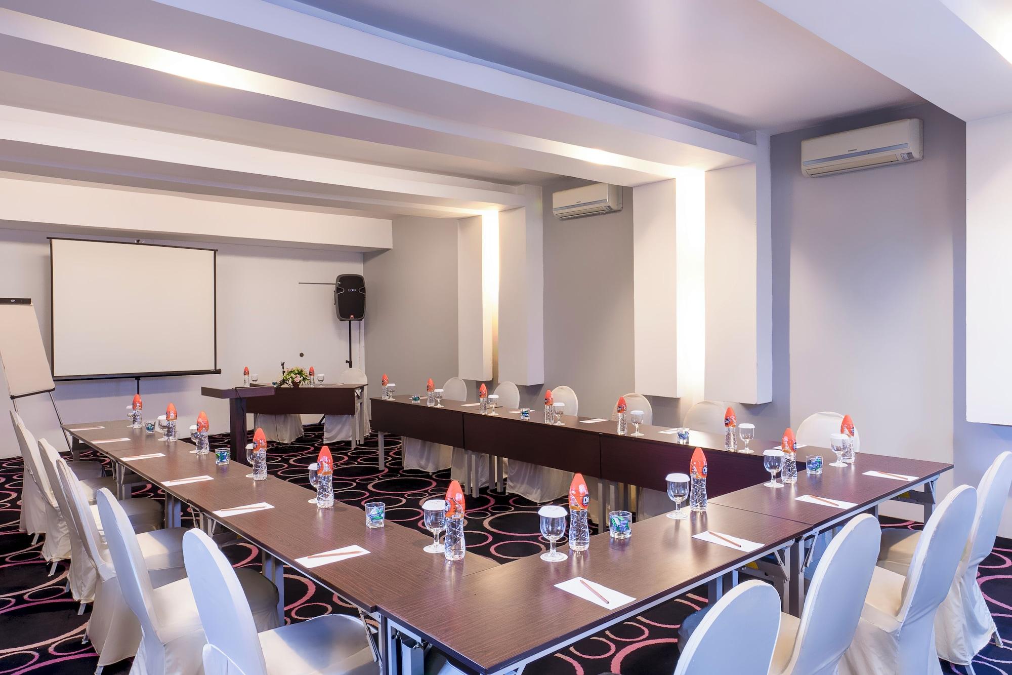 Sala de Reuniones Solaris Hotel Malang