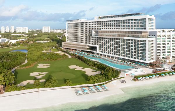 Cancún Premium