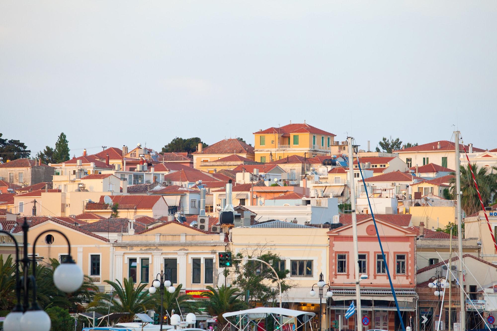 Vista Exterior Hotel Lesvion