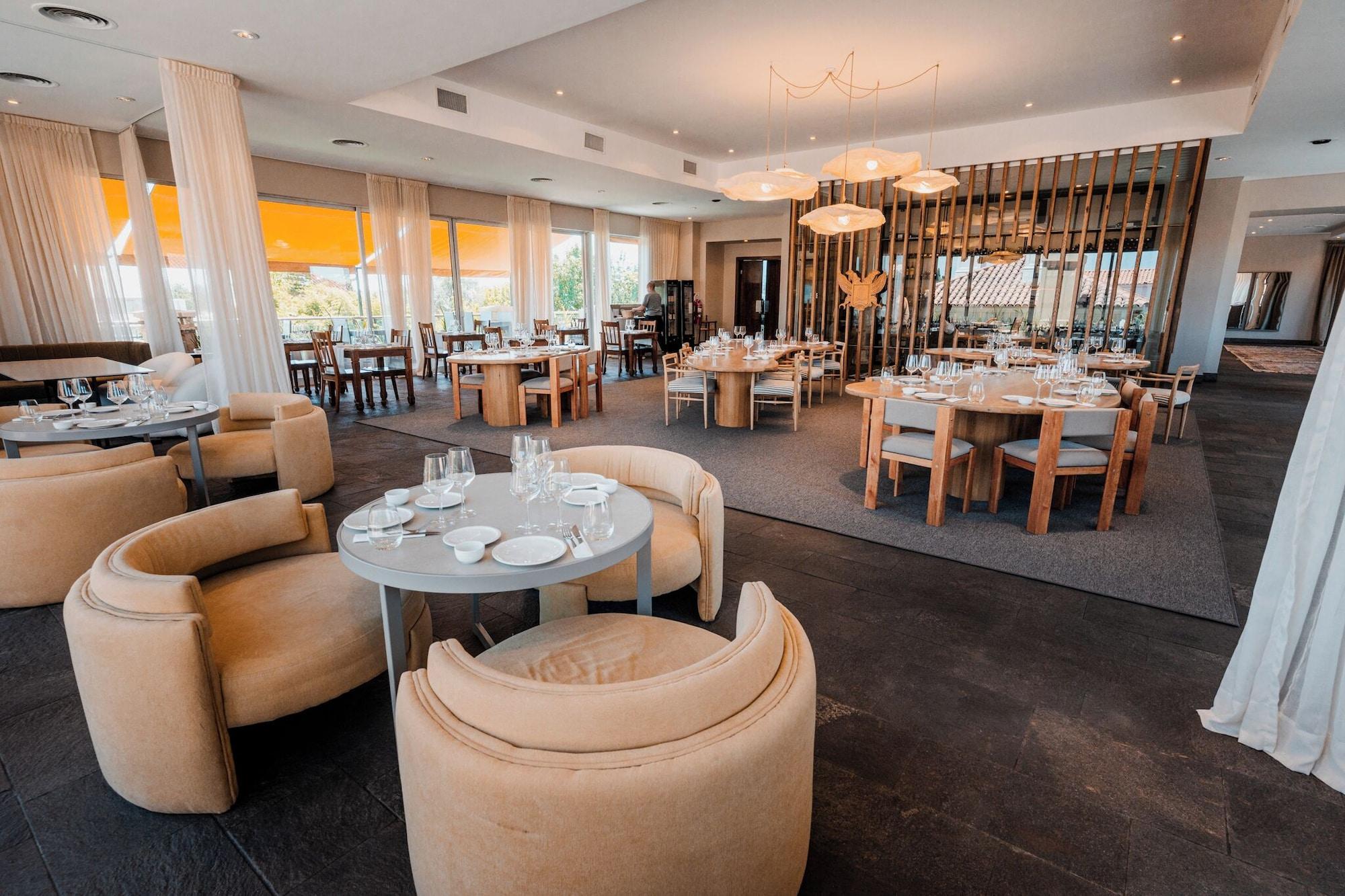 Restaurant Chateau Montchenot Hotel de Cielo