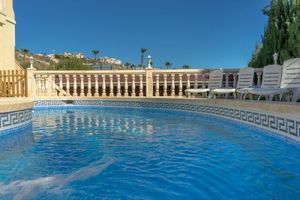 Alquiler Vacacional - 5 Bedroom Luxury Villa & Pool For Up To 14 Guests Near Alicante