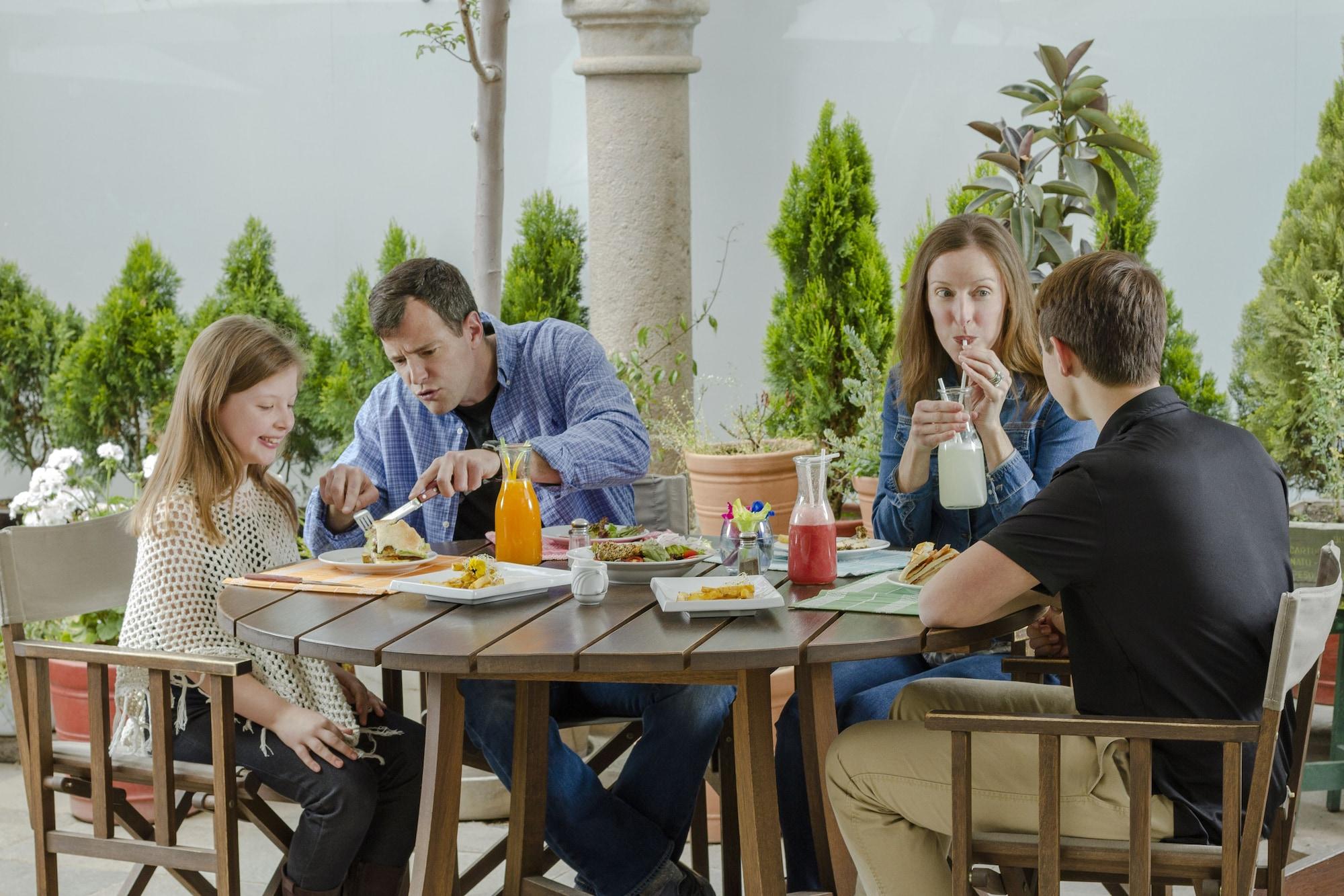 Restaurant El Mercado