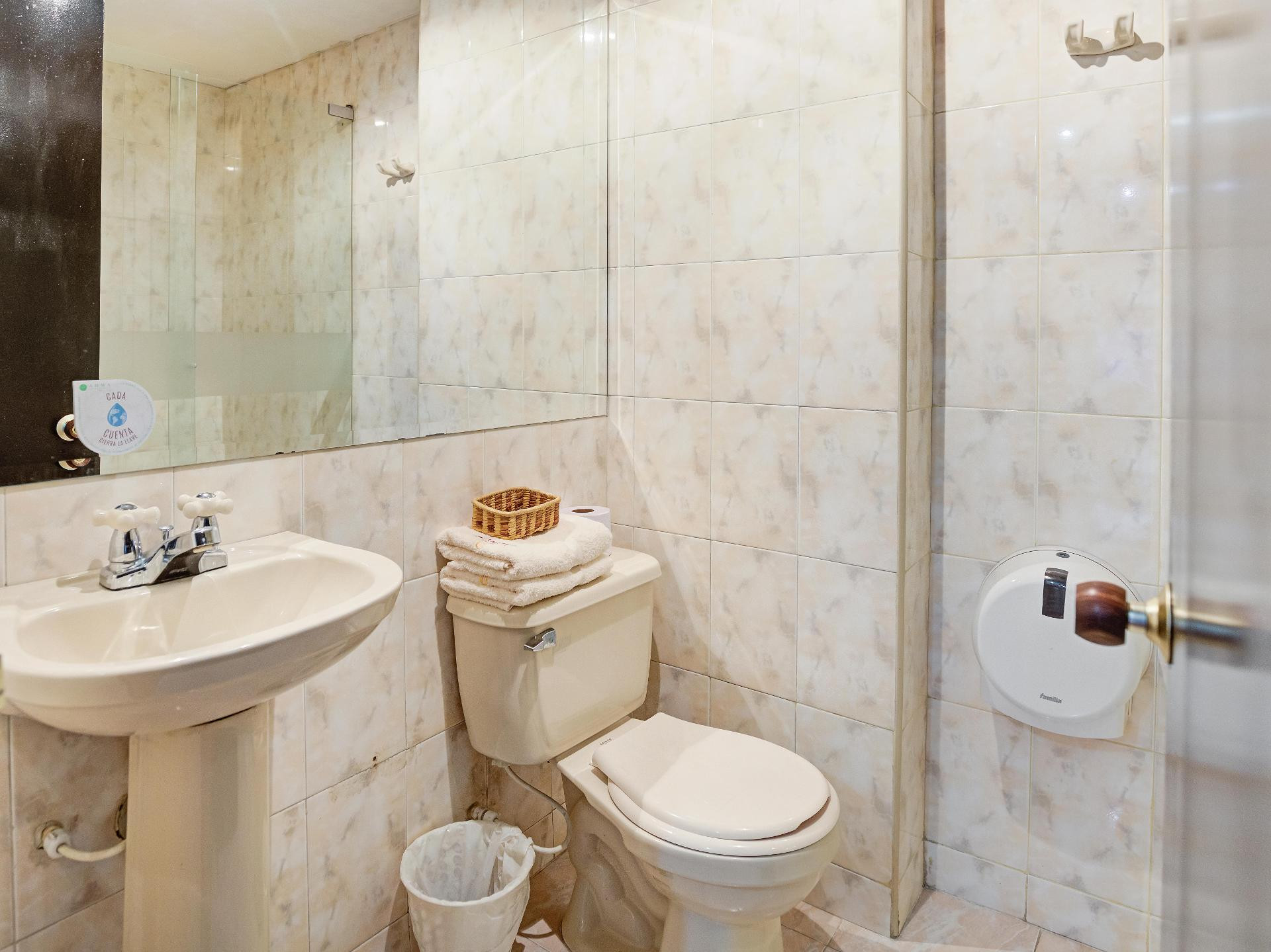 Hotel Hotel Ferrovial Corferías