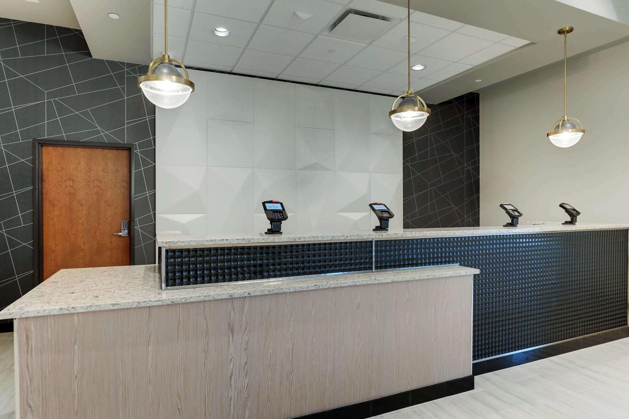 Vista Lobby Drury Plaza Hotel Savannah Pooler