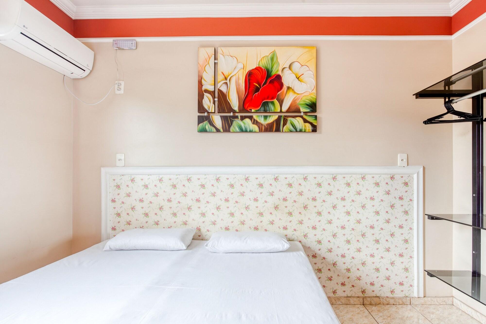 Varios Ouro Hotel