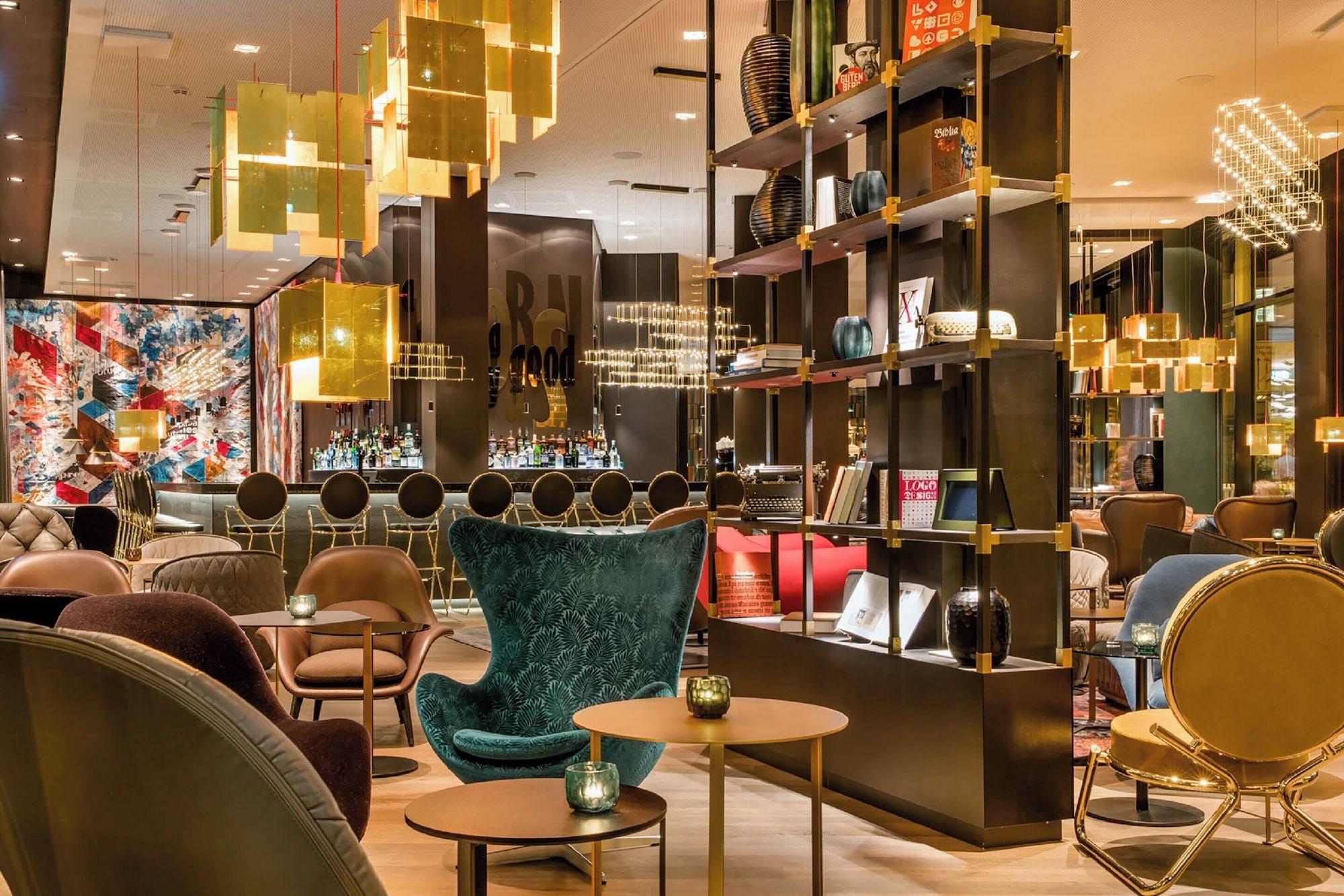 Varios Motel One Frankfurt - Römer