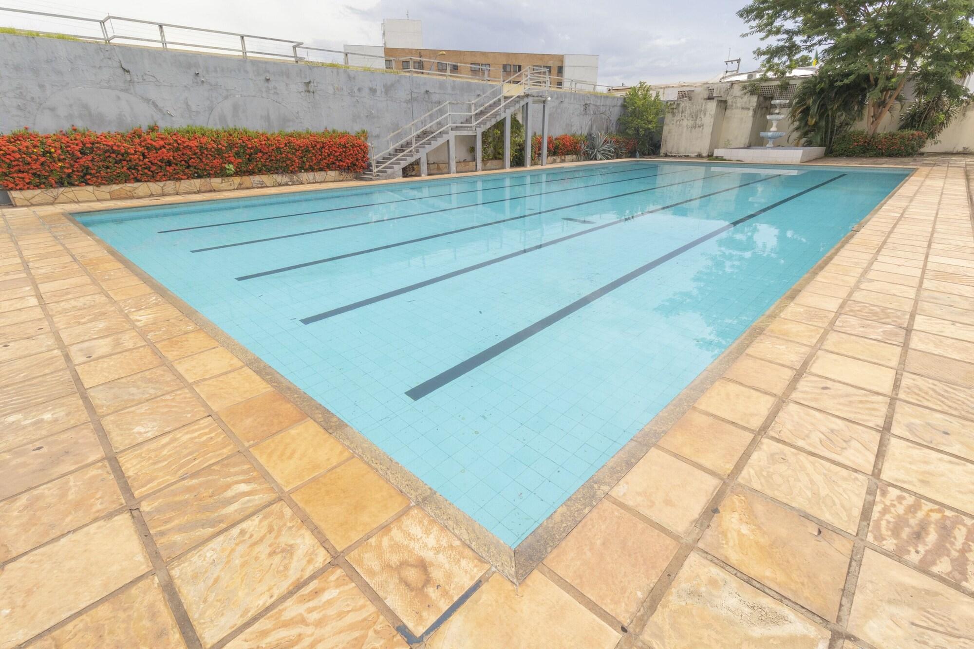 Vista Piscina OYO New Anápolis Hotel, Imperatriz