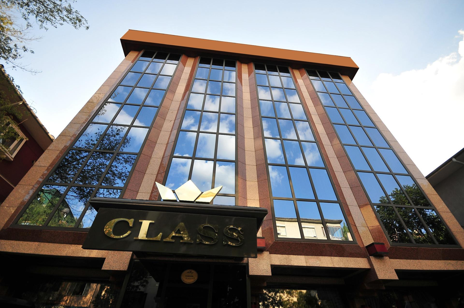 Vista Exterior Class Hotel