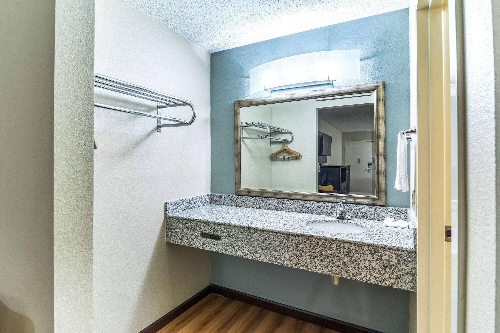 Habitación Motel 6 Kenly, NC