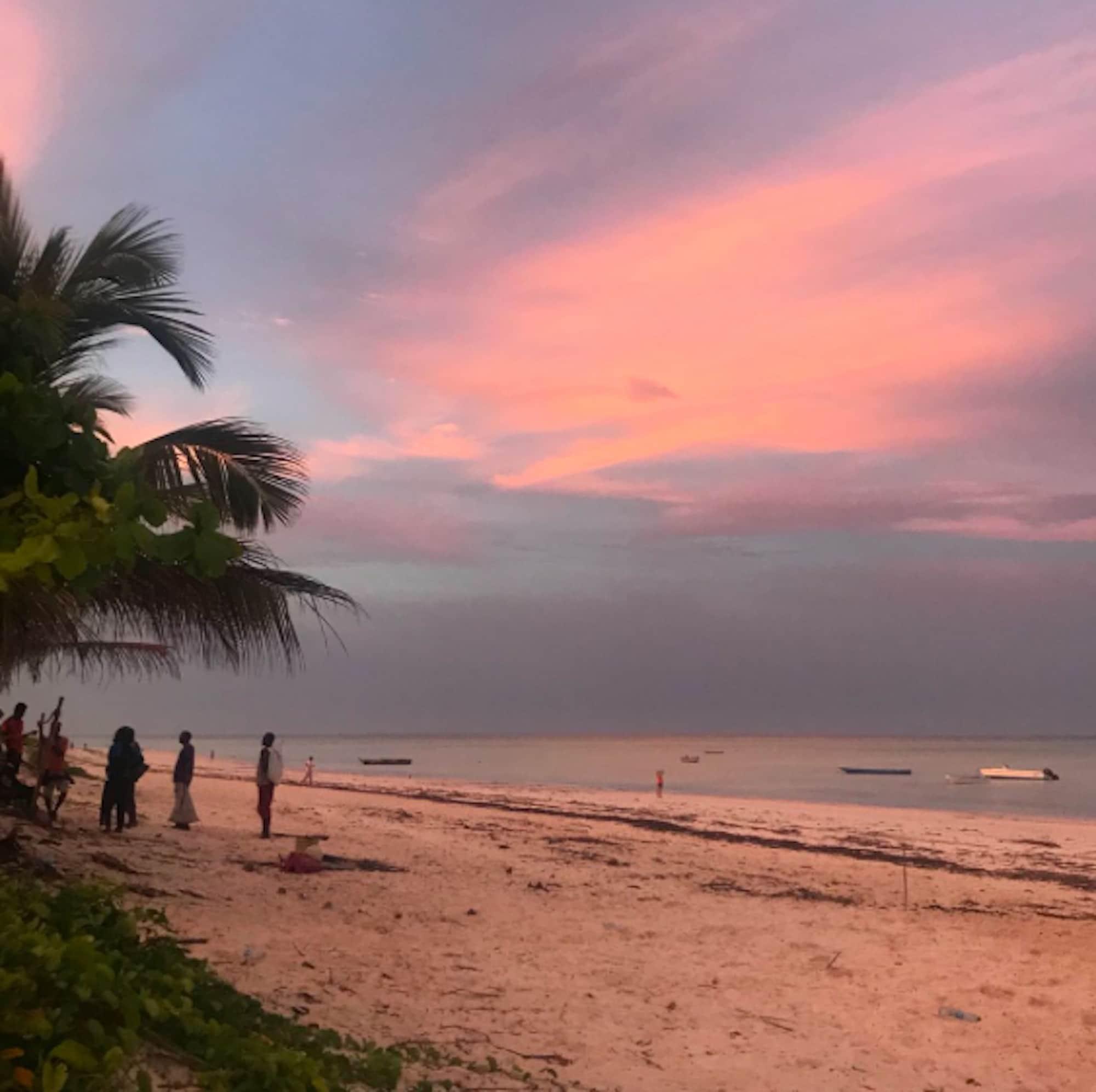 Gimnasio Paje Beach Apartments & Hotel