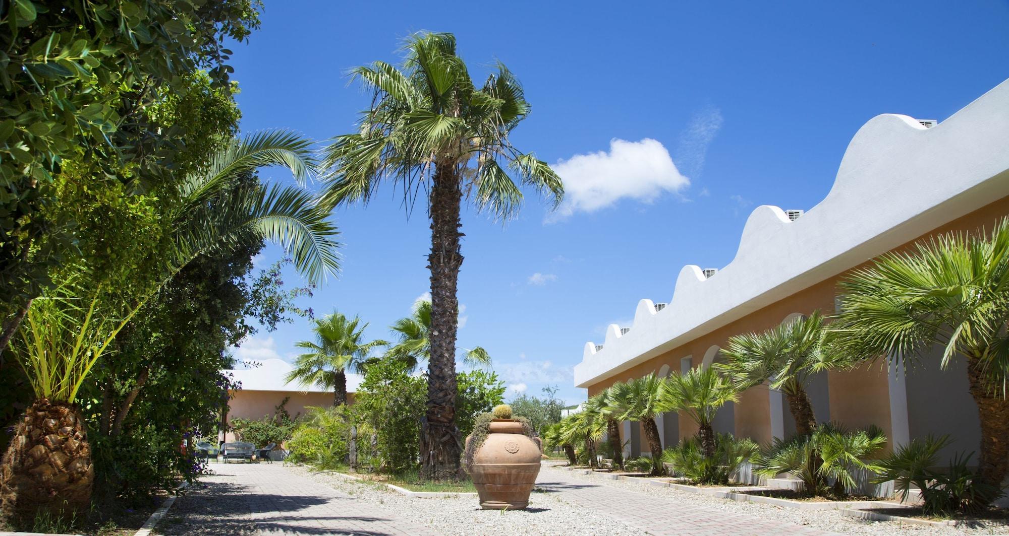 Vista Exterior Garden Hotel Ripa