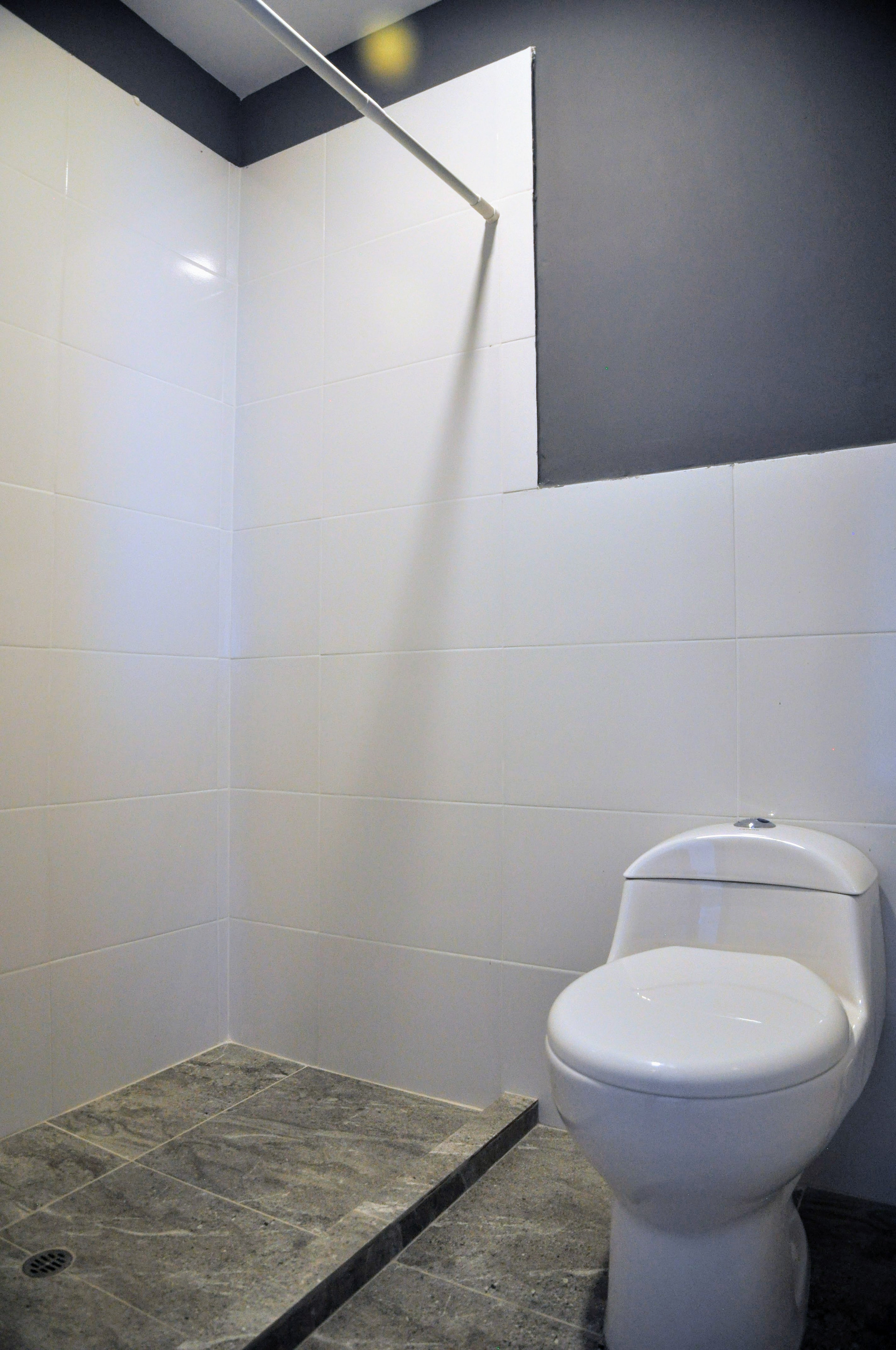 Baño Bona Vida Hostel la Quinta