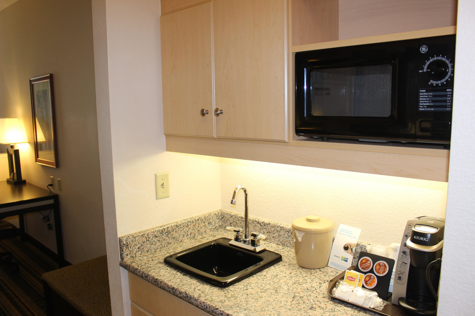 Vista Lobby Holiday Inn Express Hotel & Suites Berkeley by IHG