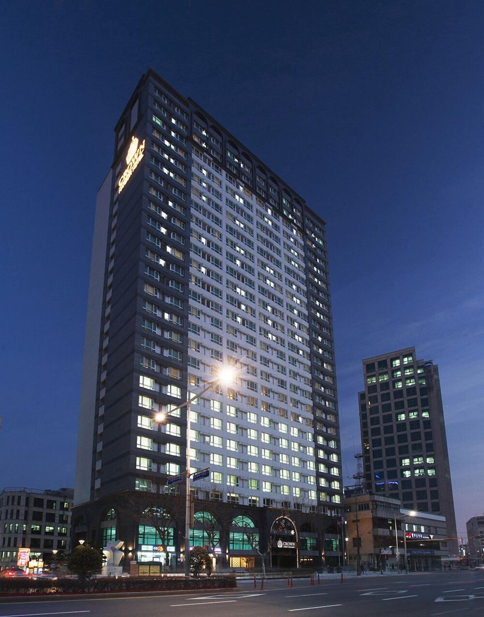 Vista Exterior Crown Harbor Hotel Busan