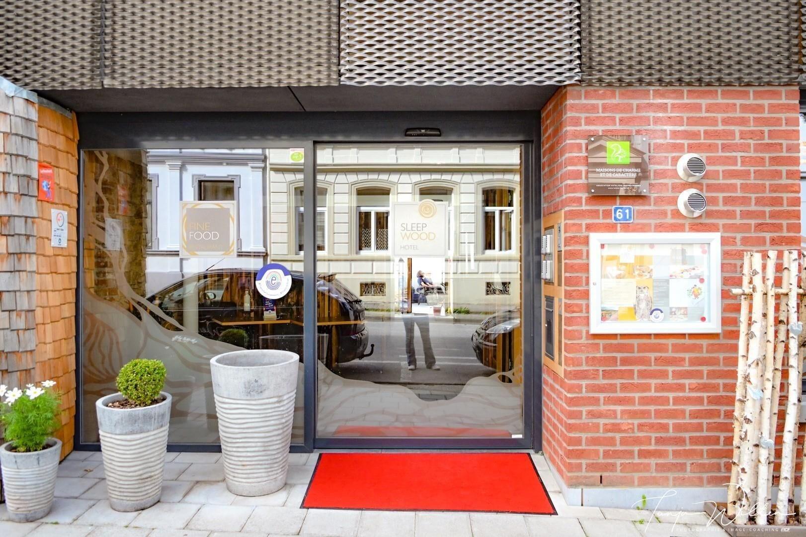 Varios Hotel Sleepwood
