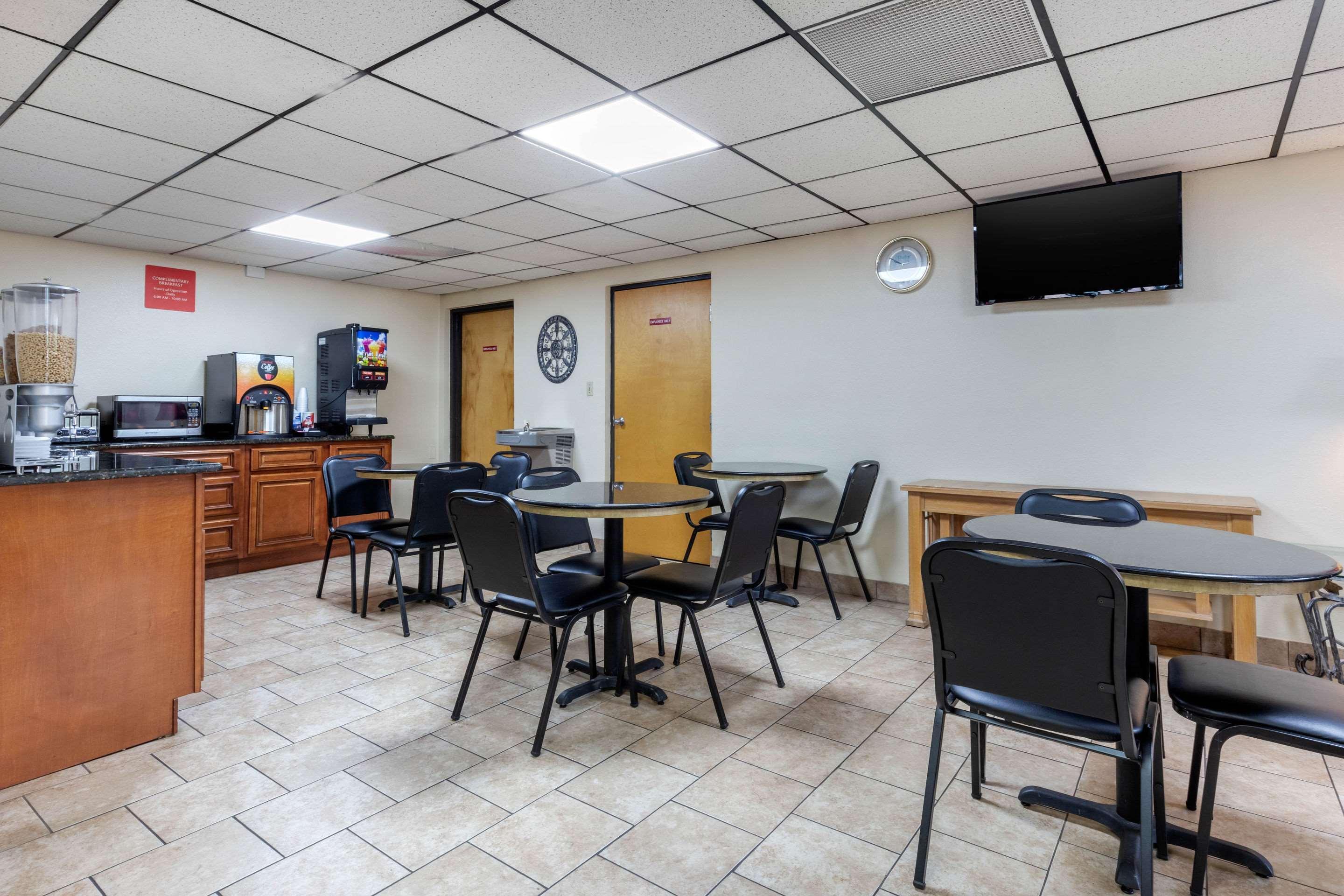 Restaurant Econo Lodge Chattanooga Northeast - Ooltewah