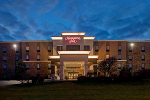 Alojamiento - Hampton Inn DeKalb (Near the University)