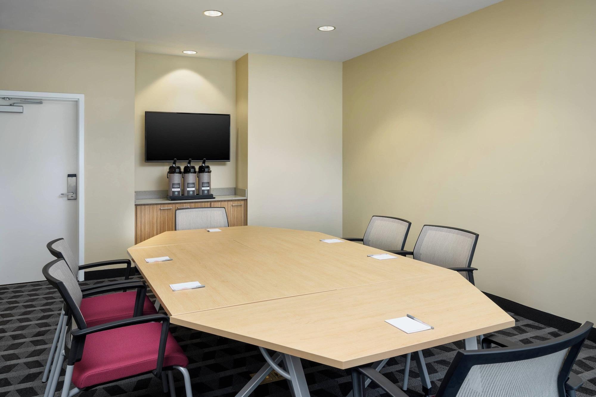 Sala de Reuniones TownePlace Suites by Marriott Leesburg