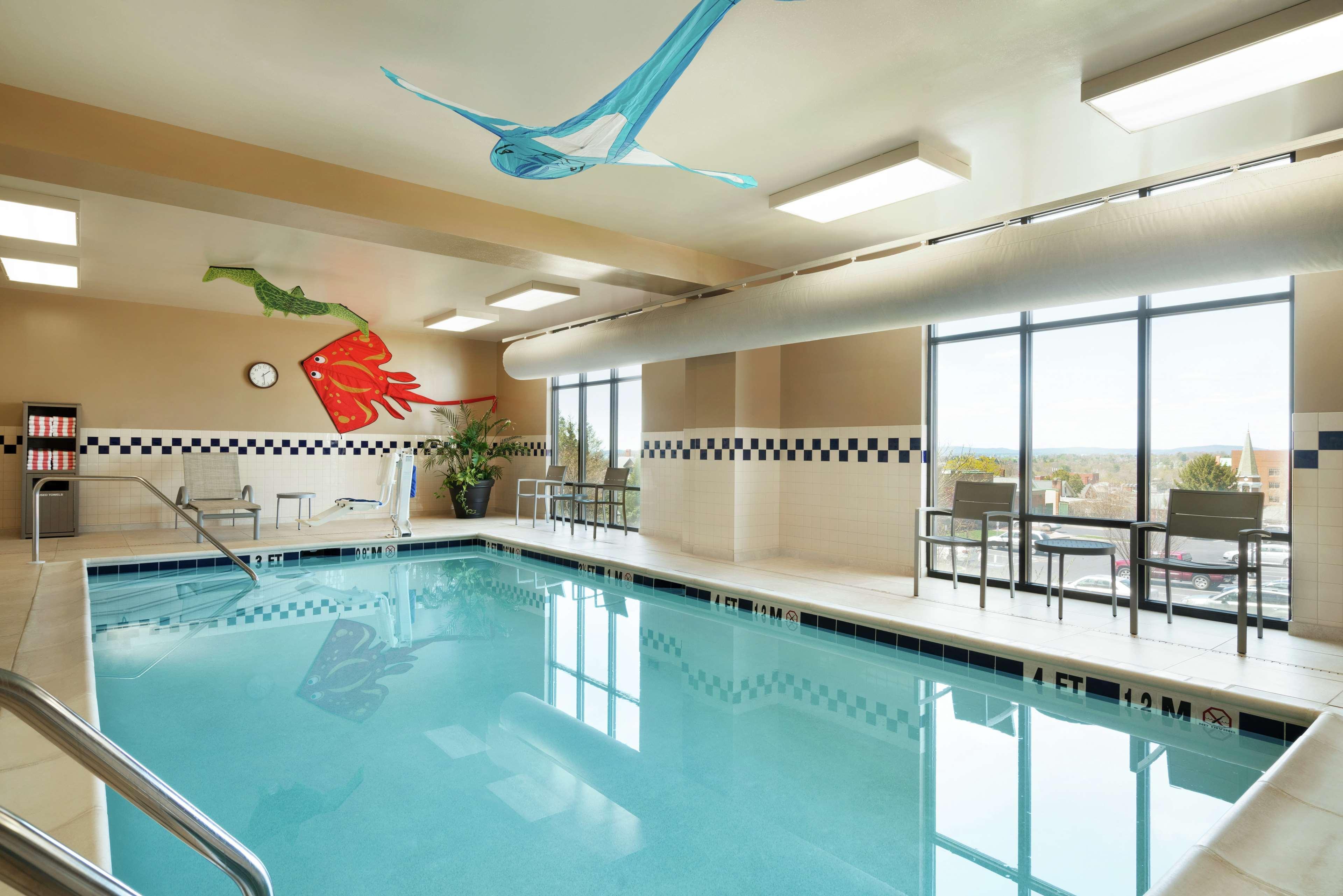 Vista Piscina Hampton Inn & Suites Ephrata Mountain Springs
