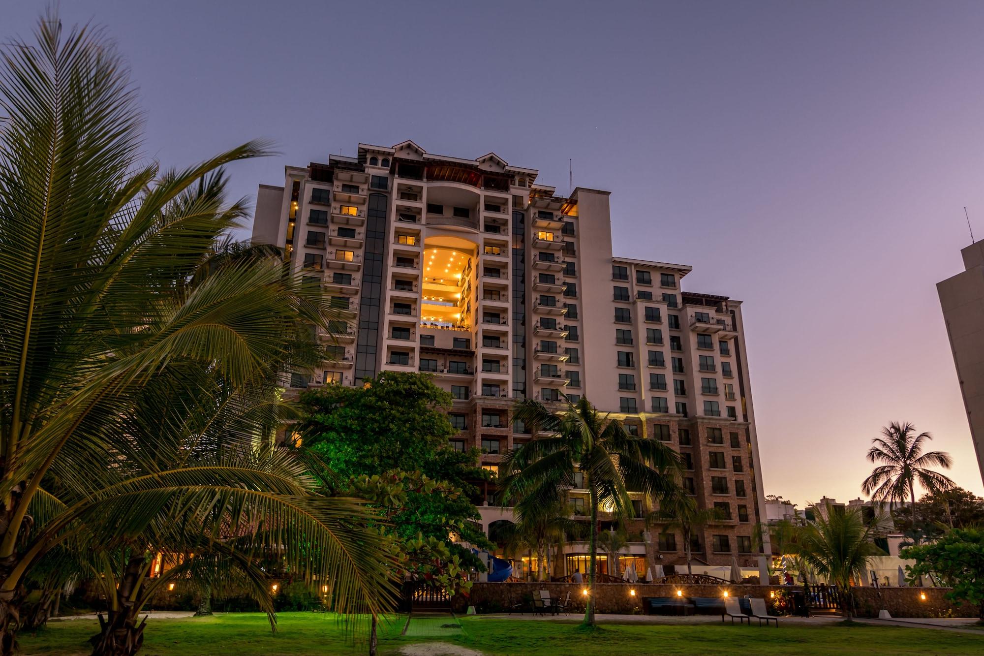 Vista Exterior Crocs Resort & Casino