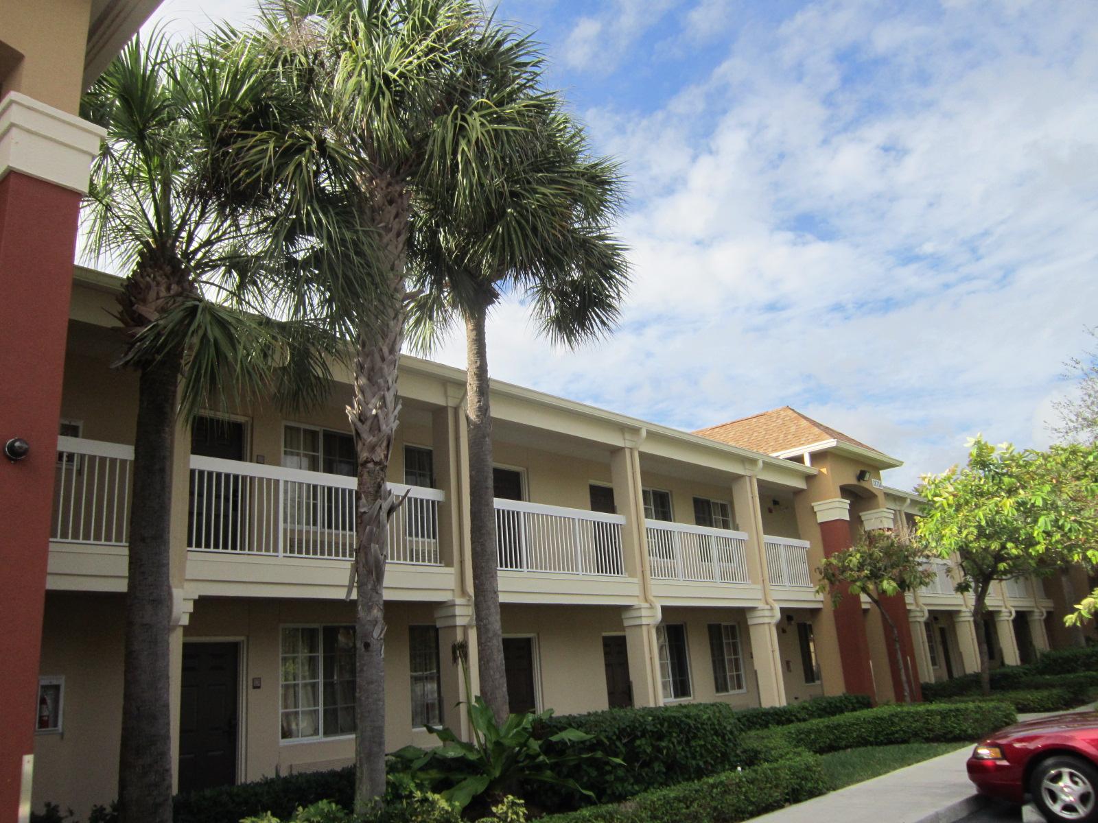 Vista Exterior Extended Stay America Suites Boca Raton Commerce