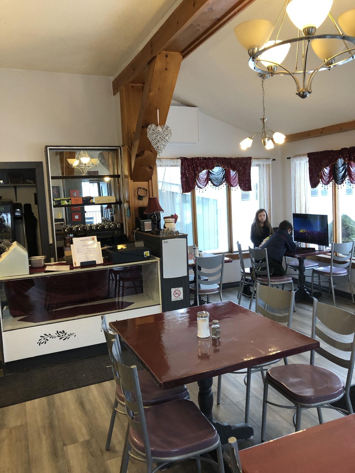 Bar/Salón Travellers Motel - New Wing